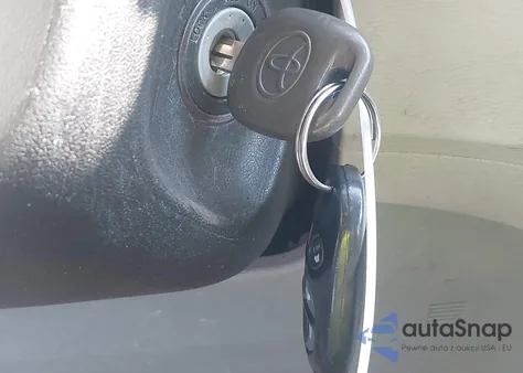 2011 Toyota Sienna Xle V6 z USA, uszkodzony, nr VIN 5TDYK3DC3BS119342